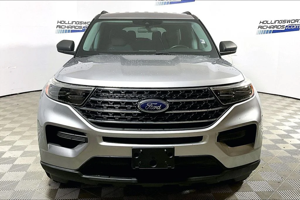 Used 2021 Silver Metallic Ford XLT image 2