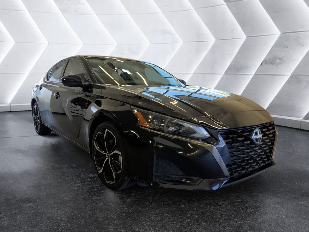 Used 2024 Black Nissan 2.5 SR image 1