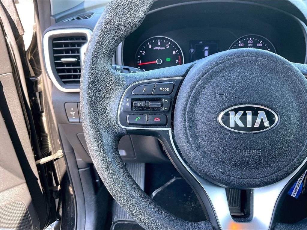Used 2019 Red Kia LX image 22