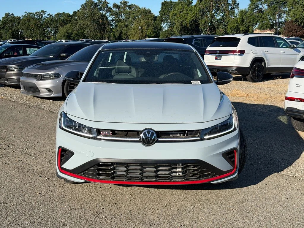 New 2026  Volkswagen 2.0T Autobahn image 4