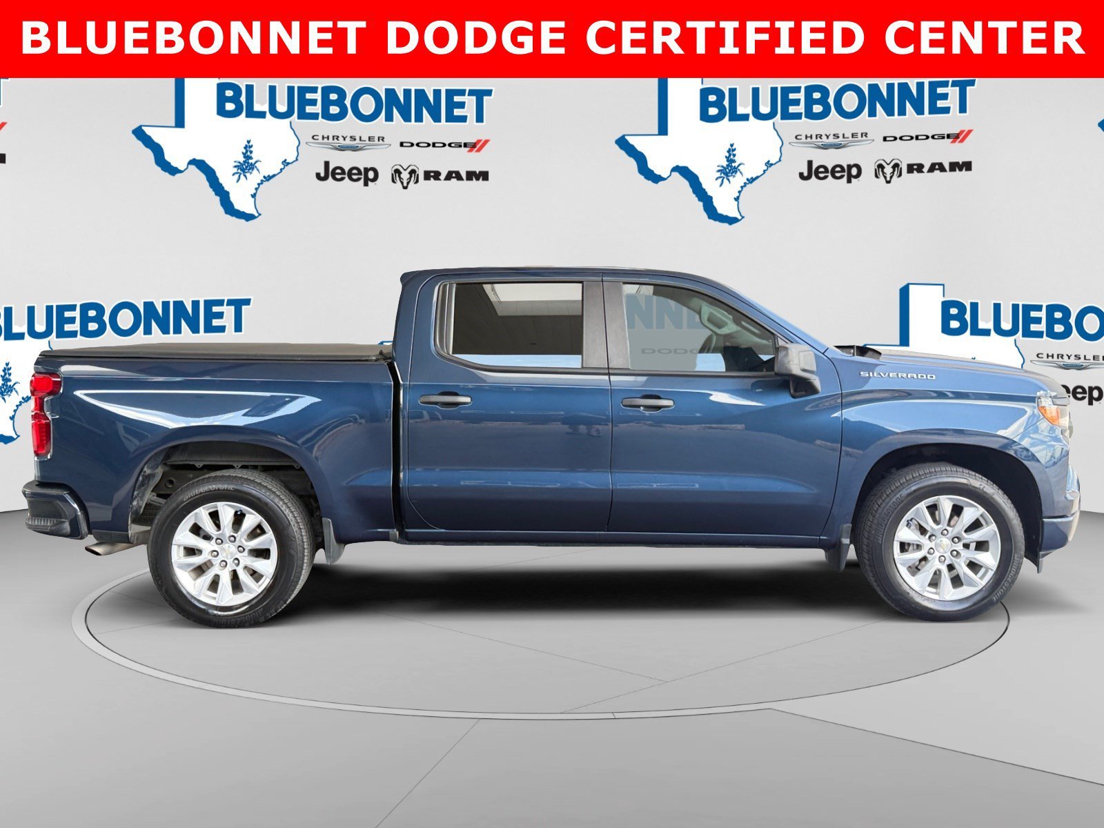 Used 2022 Northsky Blue Metallic Chevrolet Custom image 4