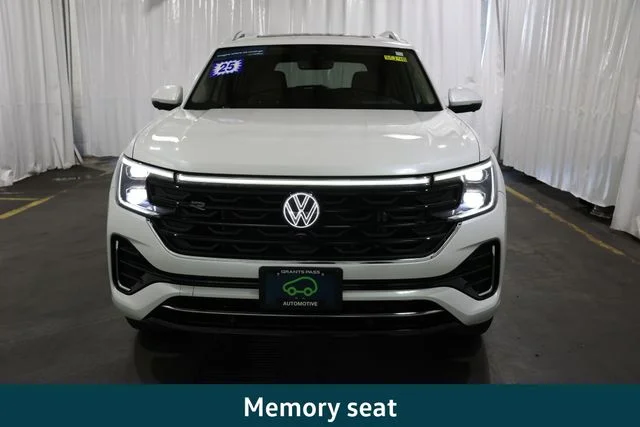 Used 2025 Opal White Volkswagen 2.0T SEL Premium R-Line image 7