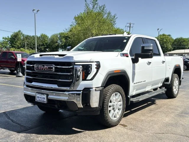 Used 2024 White GMC SLT image 5