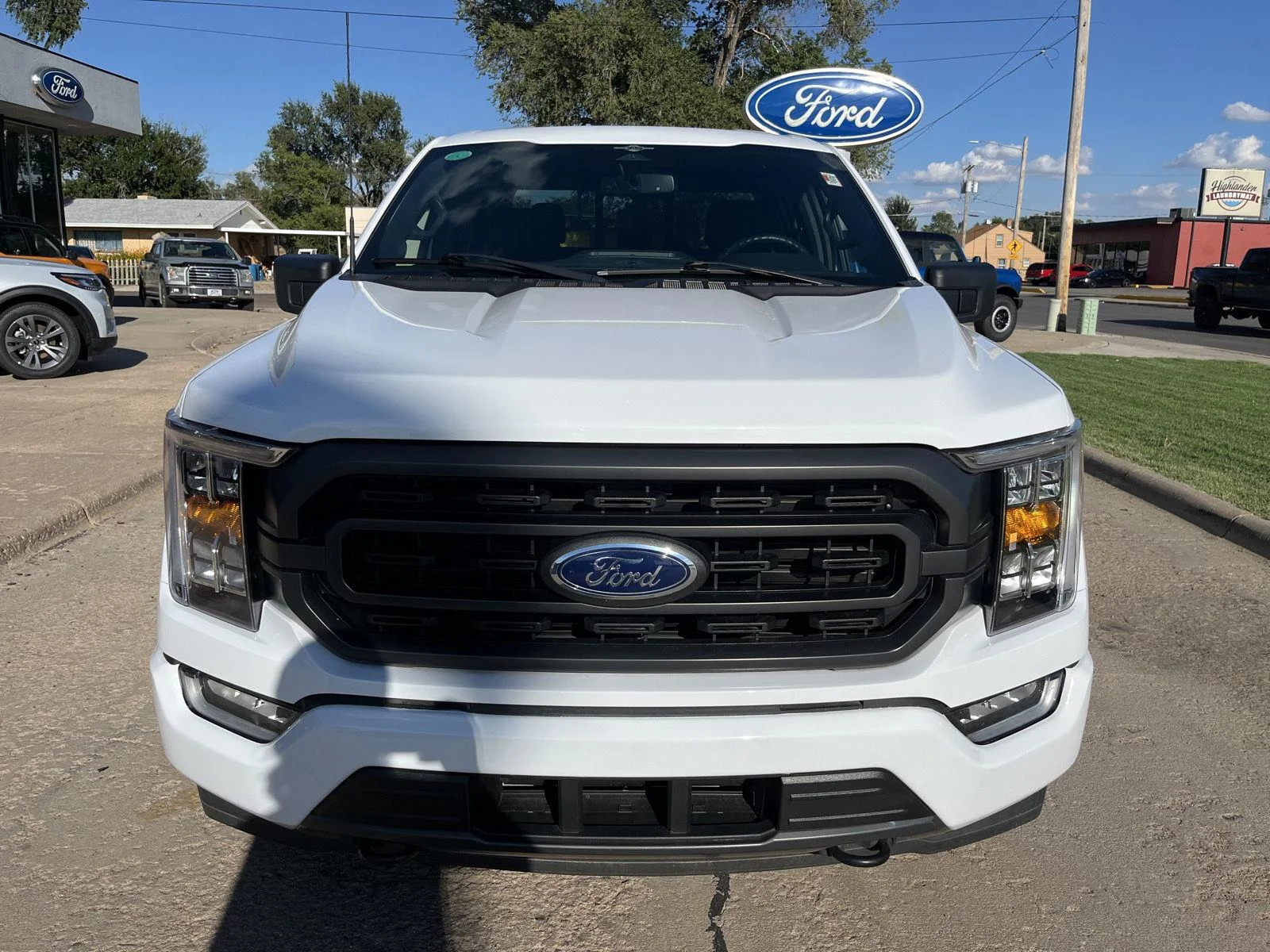 Certified Used 2023 Oxford White Ford XLT image 3