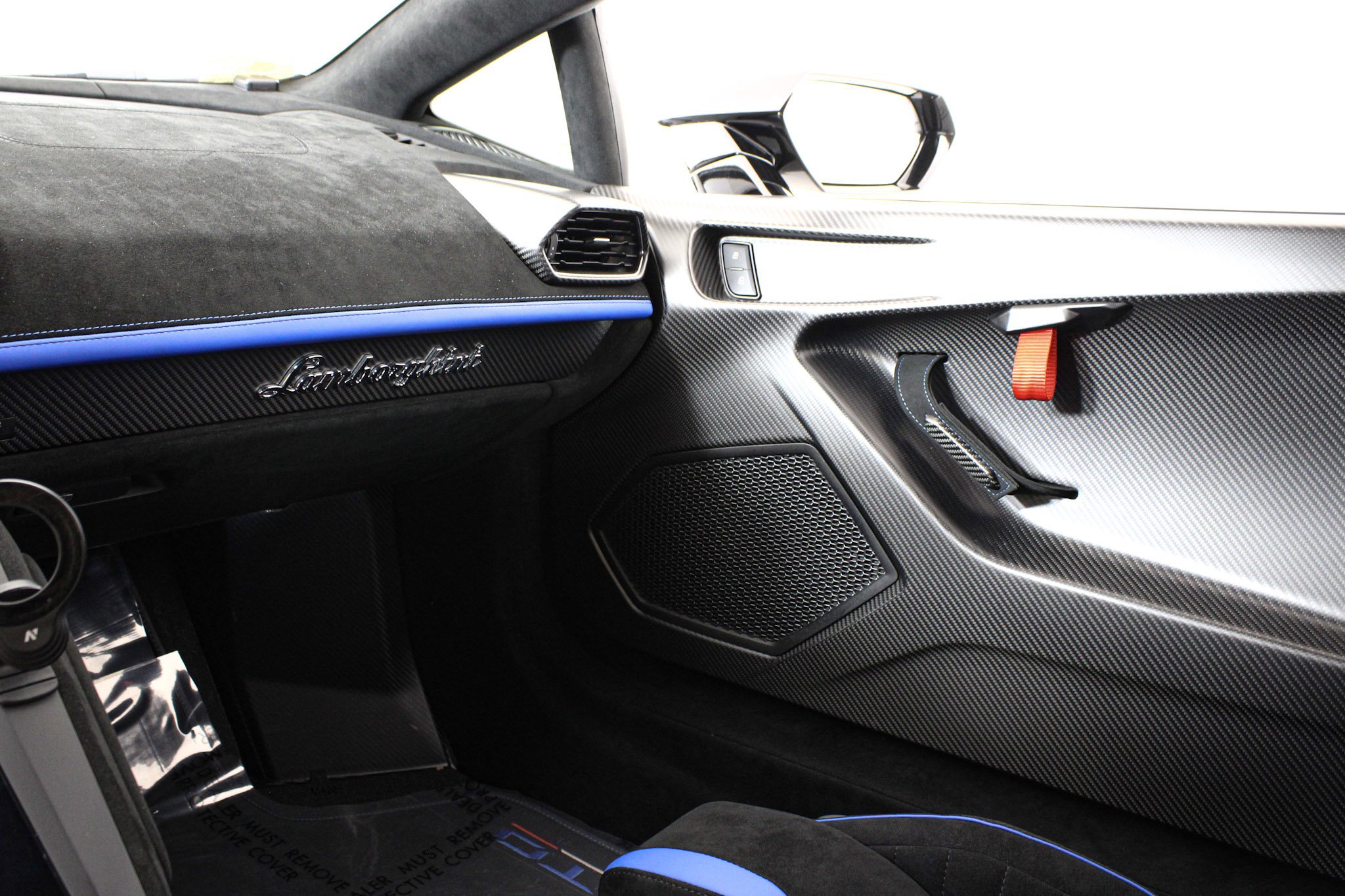 Used 2023 Gray Lamborghini  image 40