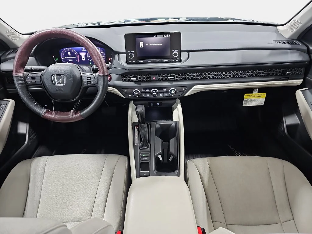Used 2024  Honda EX image 10