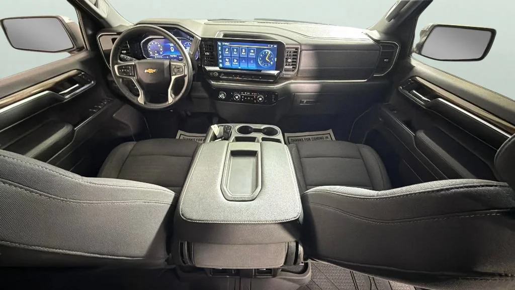 Used 2024 Summit White Chevrolet LT image 32