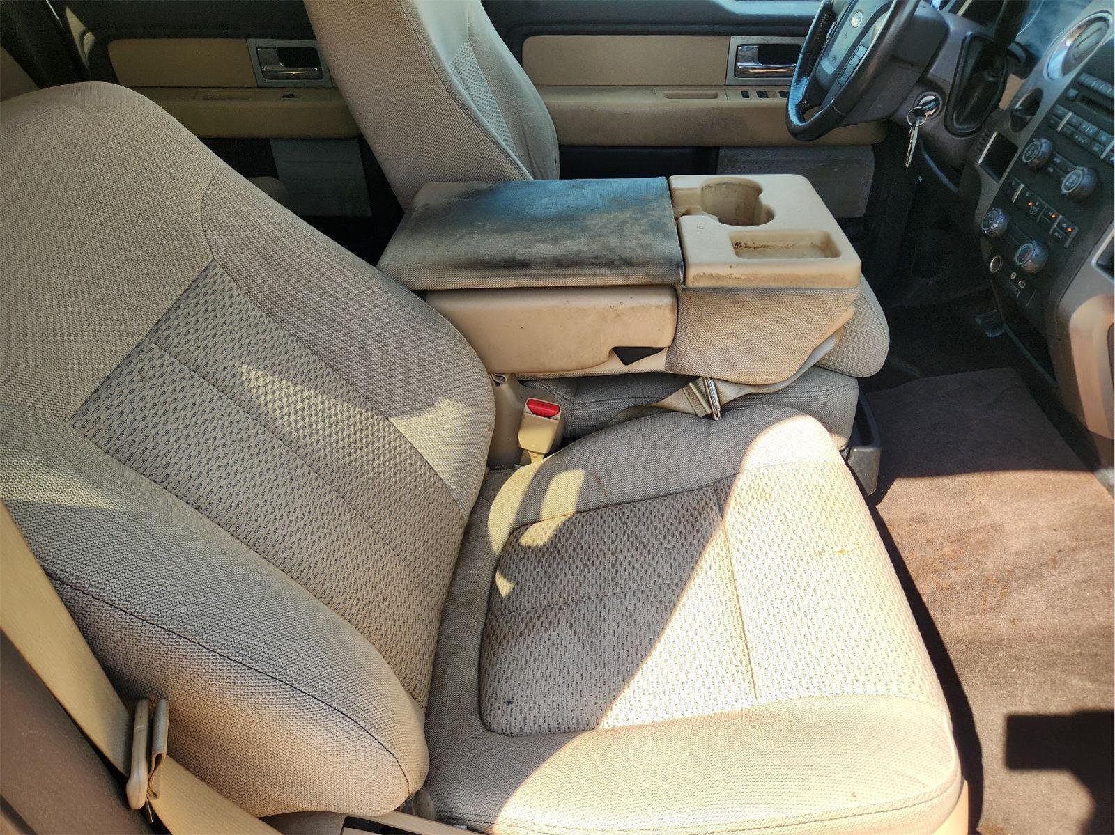 Used 2011 Pale Adobe Metallic Ford XLT image 13