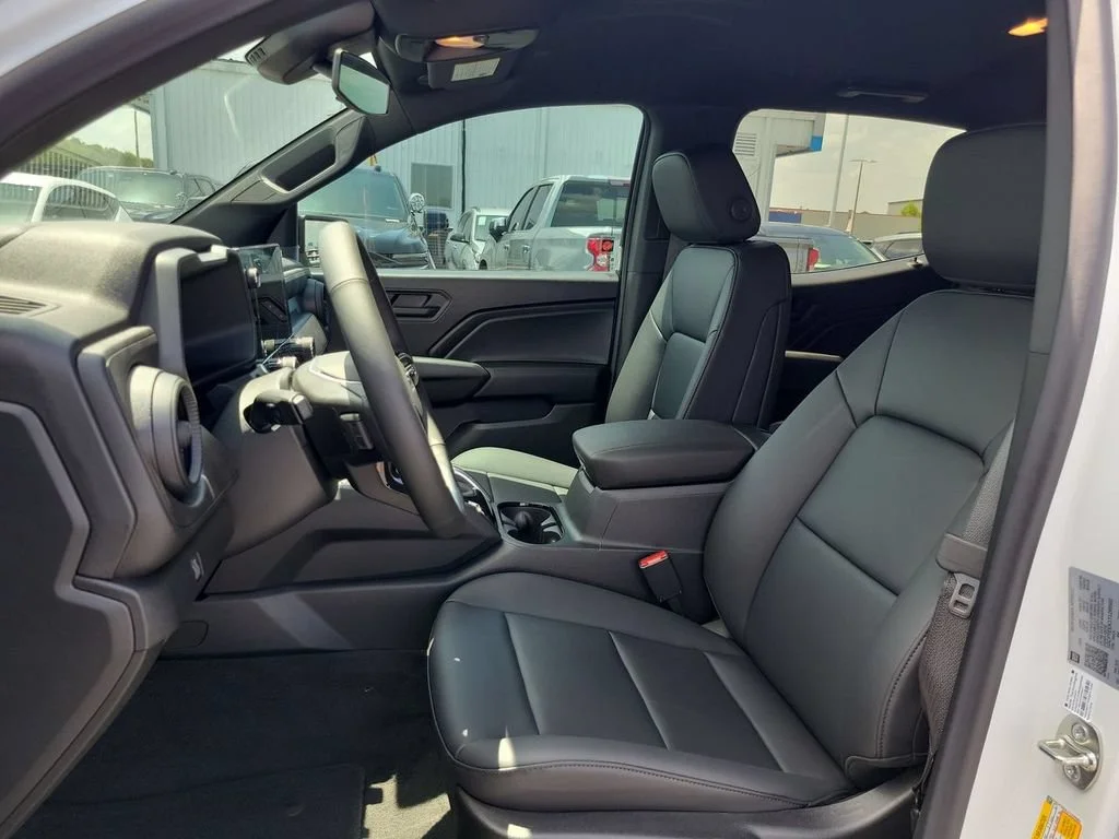 New 2026 Summit White Chevrolet Trail Boss image 19