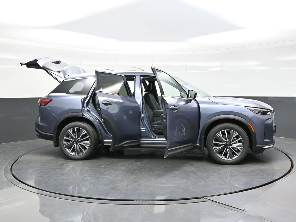 New 2027 MOONBOW BLUE INFINITI Luxe AWD image 48