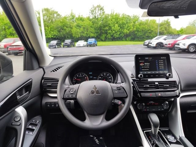 New 2026 Gray Mitsubishi ES image 15