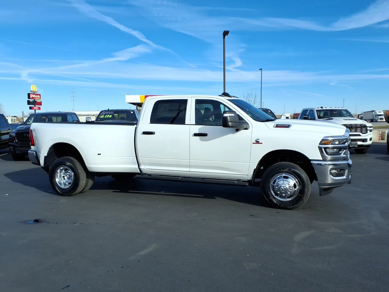 New 2026 Bright White Clear Coat Pw7 RAM Tradesman image 2