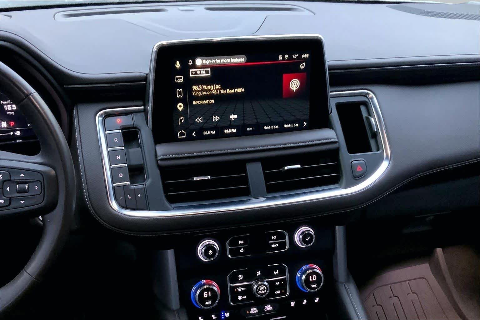 Used 2023 Sterling Metallic GMC SLT image 7