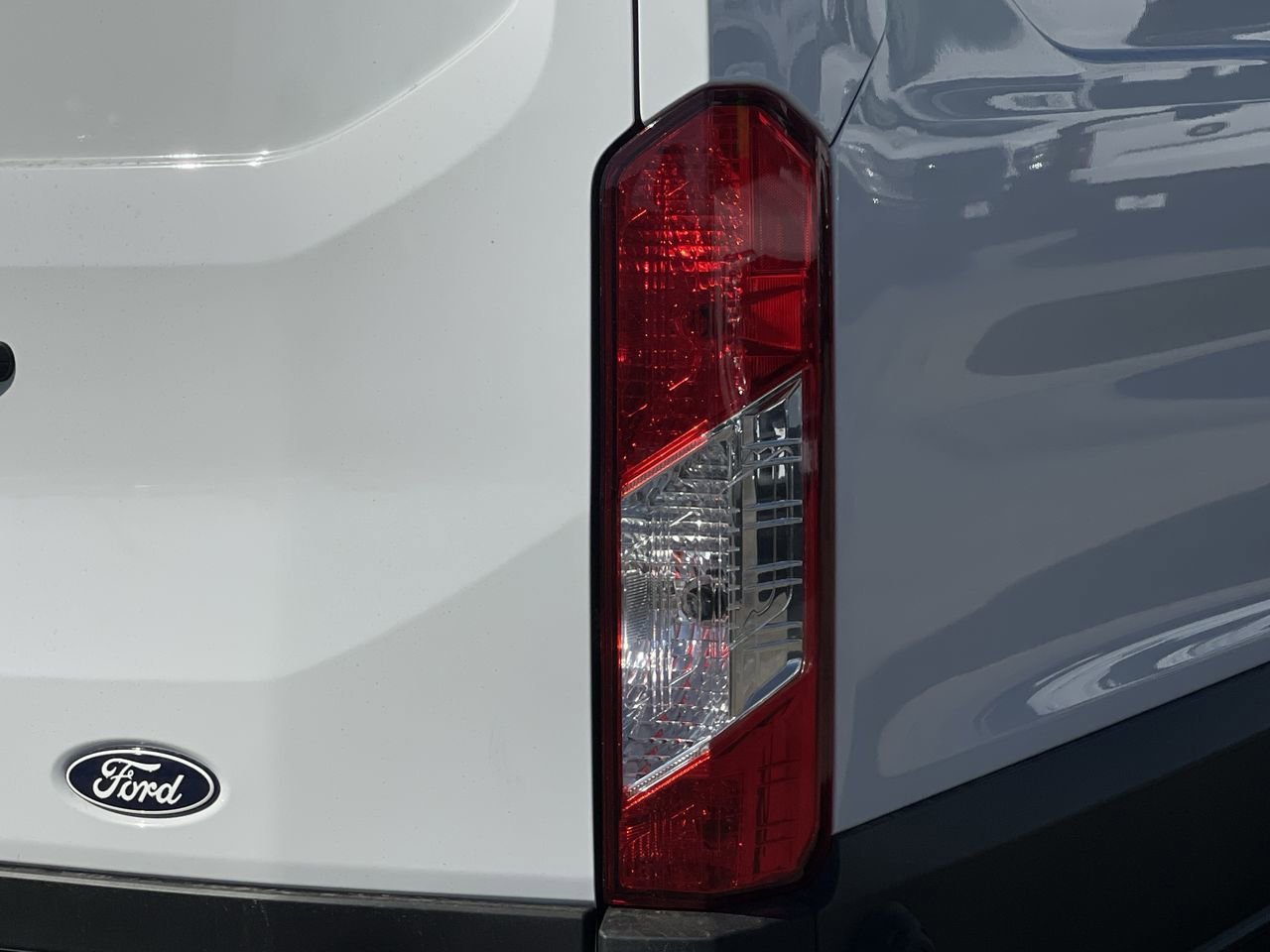 New 2026 Oxford White Ford  image 9