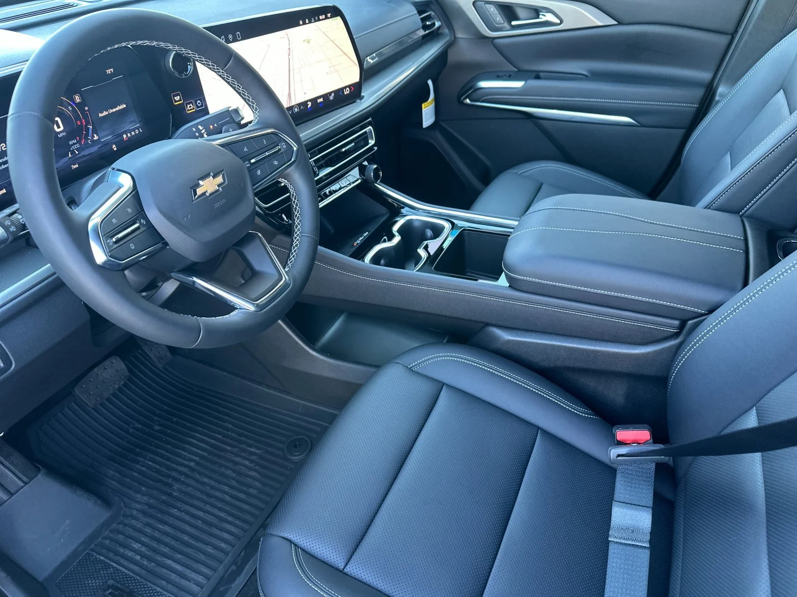 New 2027 Sterling Gray Metallic Chevrolet LT image 10