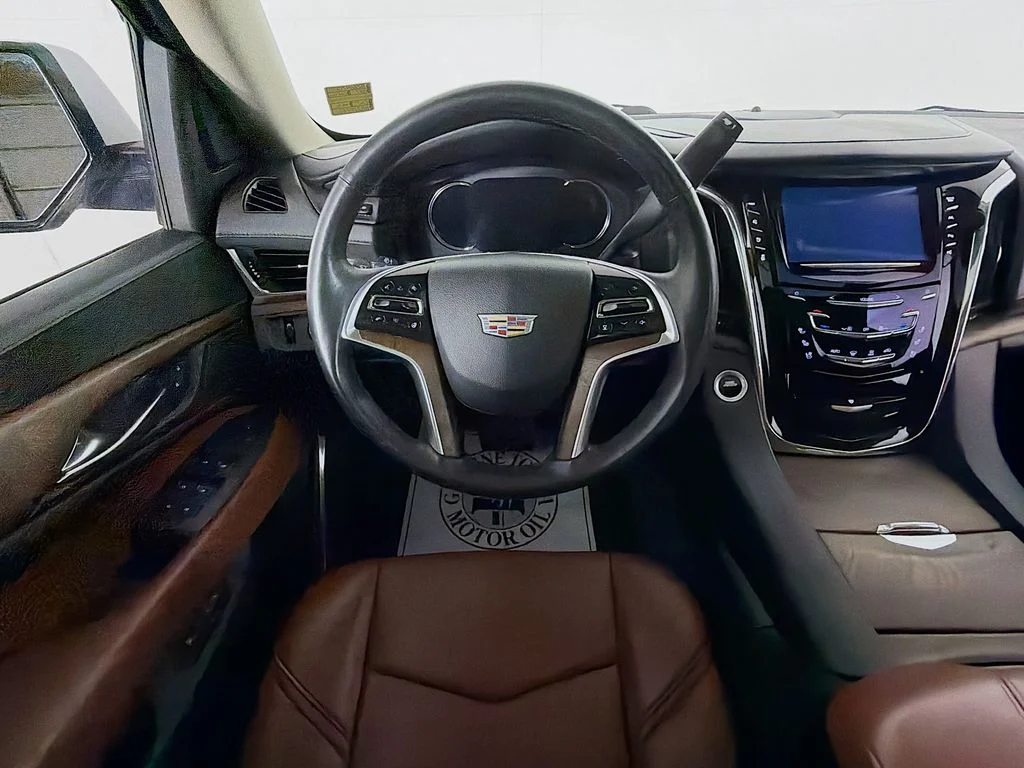 Used 2017 White Cadillac Premium image 21