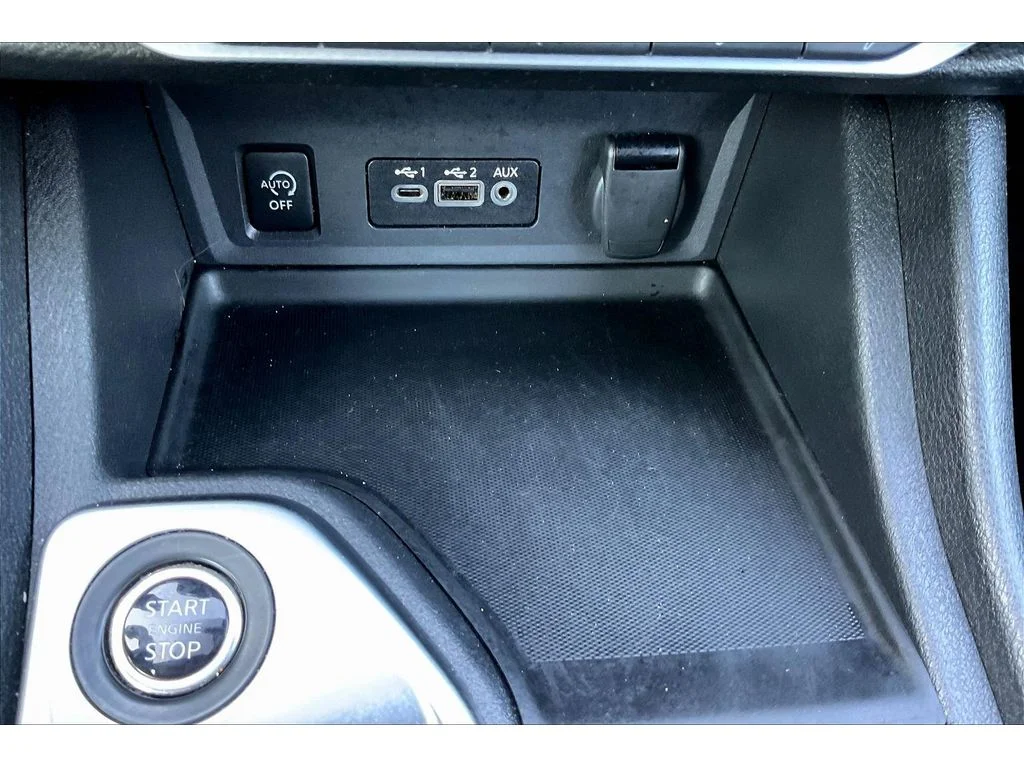 Used 2025 Blue Nissan SV image 22