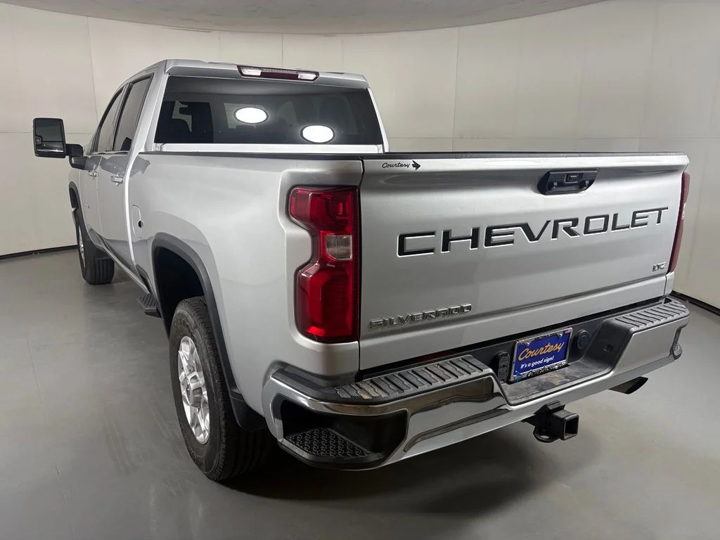 Used 2022 Silver Chevrolet LTZ image 7