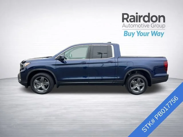 Used 2023 Obsidian Blue Pearl Honda RTL image 4