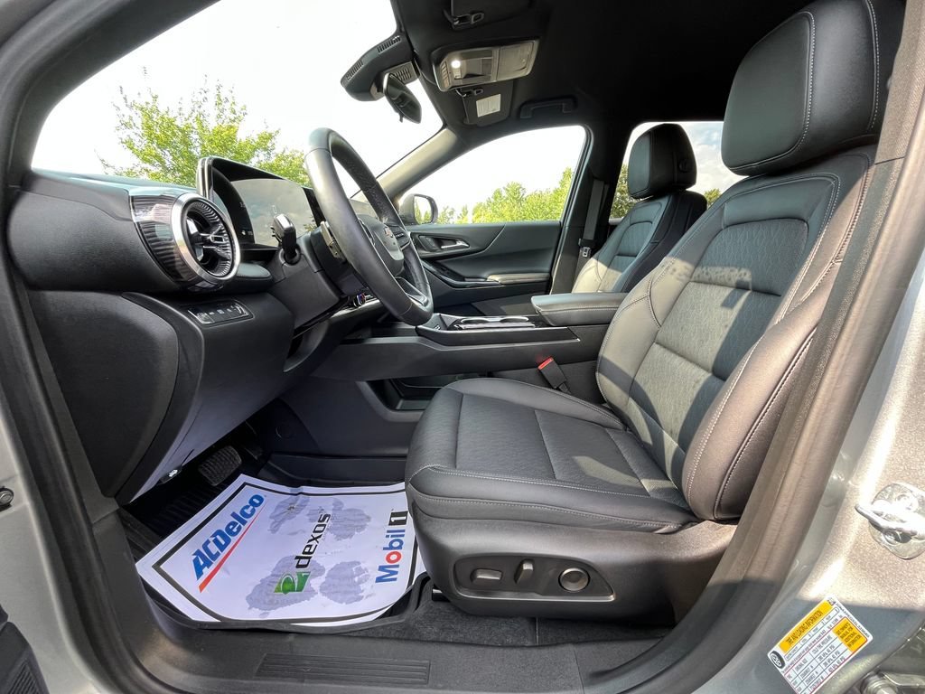 2025 Chevrolet Equinox LT - Photo 10