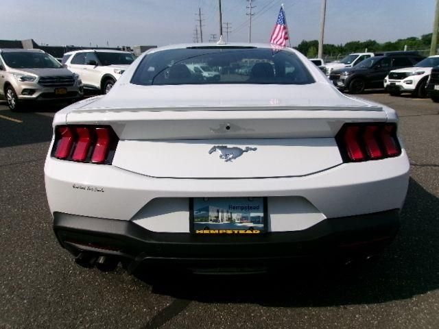 Used 2024 Oxford White Ford EcoBoost Premium image 6
