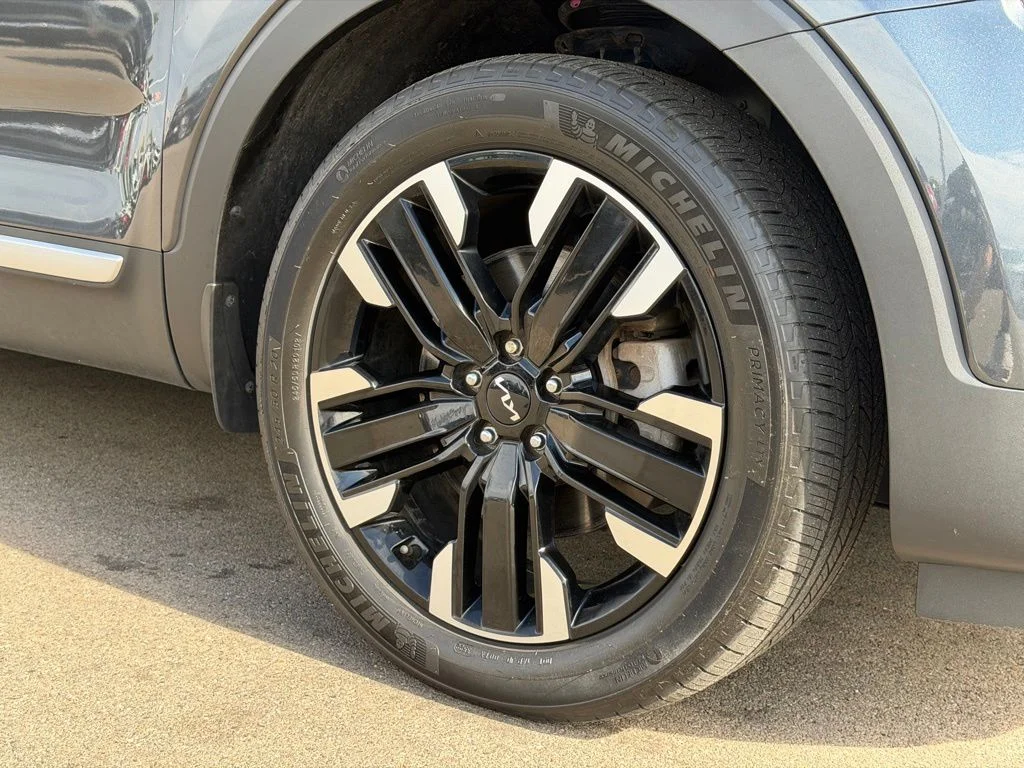 Used 2023 Gray Kia SX image 25