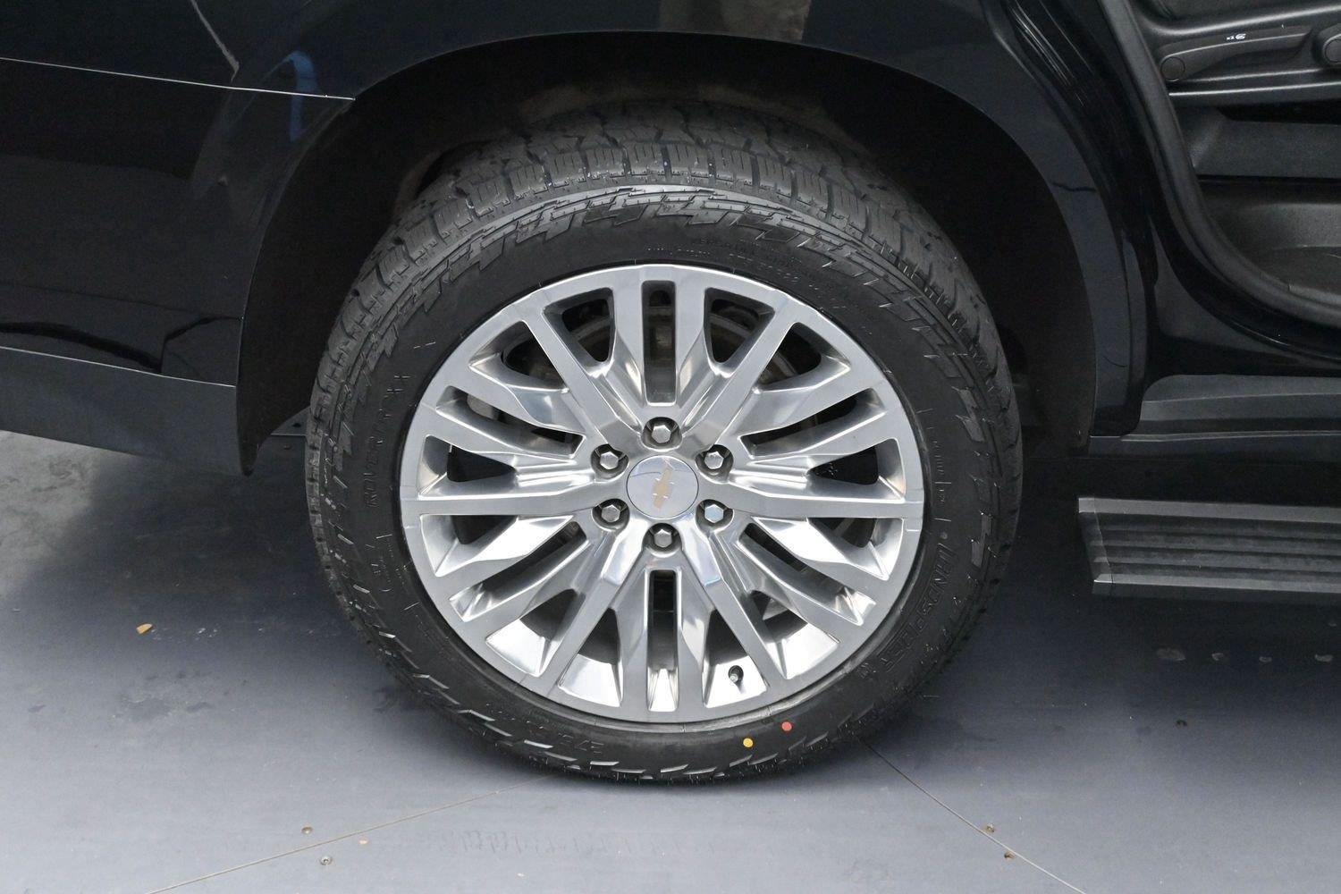 Used 2023 Black Chevrolet High Country image 40