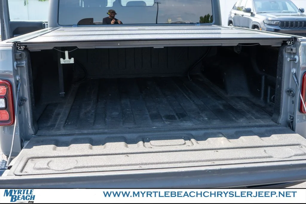 Certified Used 2021 Gray Clearcoat Jeep Mojave image 33