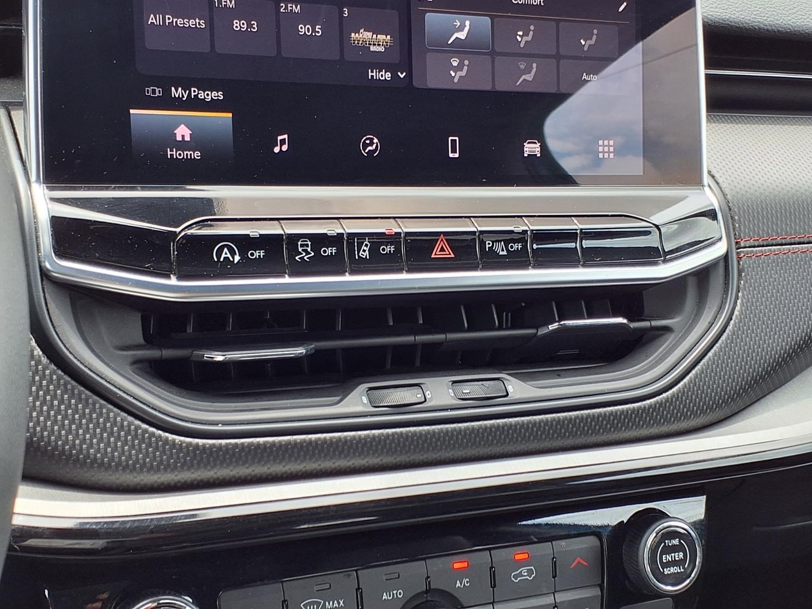 2025 Jeep Compass Trailhawk - Photo 16
