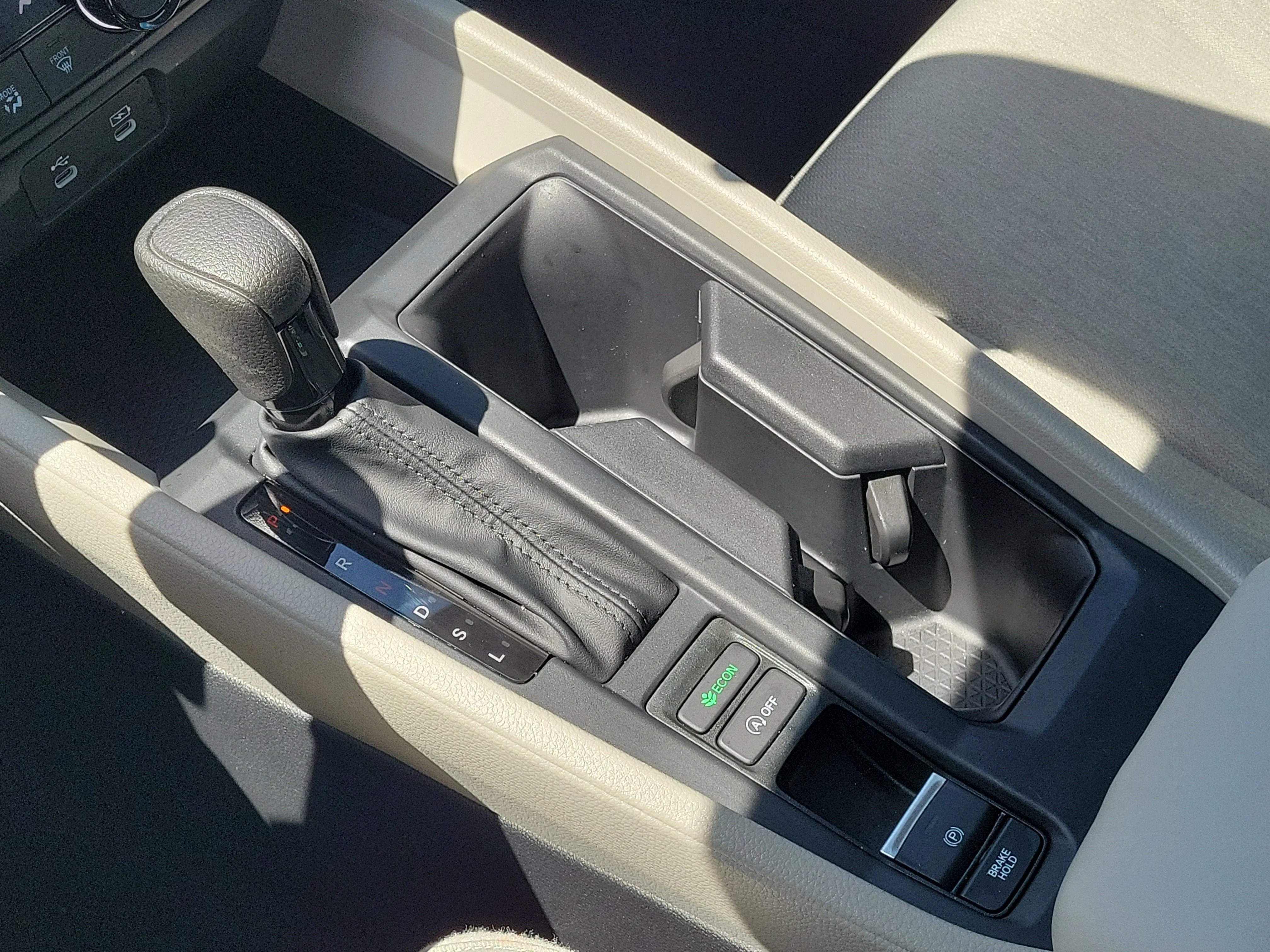 2025 Honda Accord SE - Photo 25