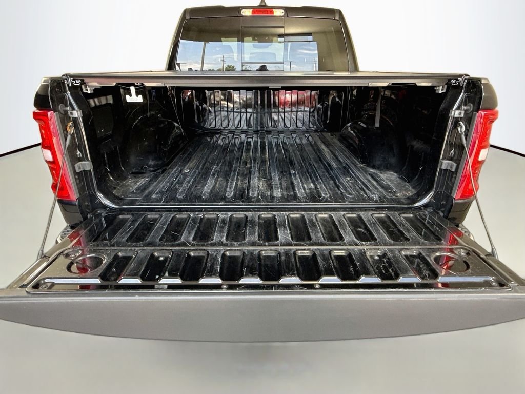 Used 2025 Diamond Black Crystal Pearlcoat Ram Laramie image 28
