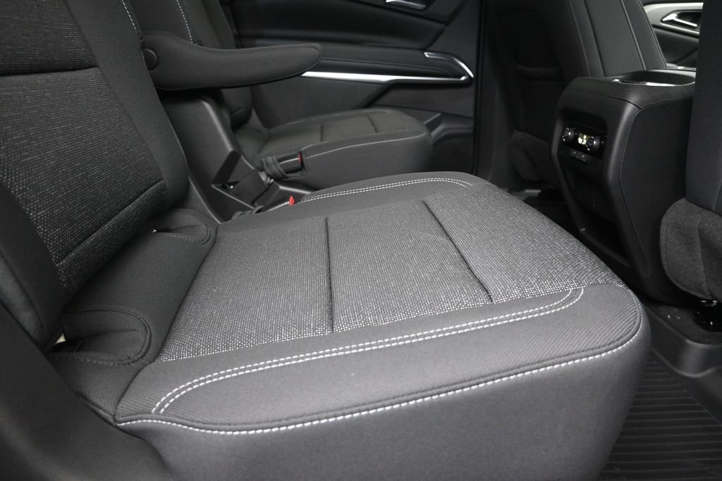 2027 Chevrolet Traverse LT - Photo 22