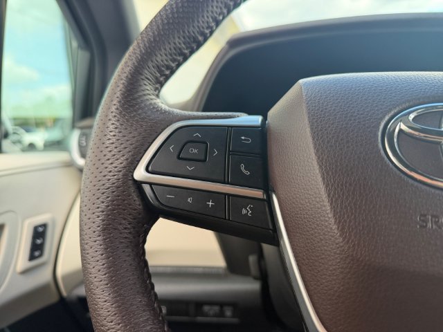 Used 2022 Beige Toyota Platinum image 11