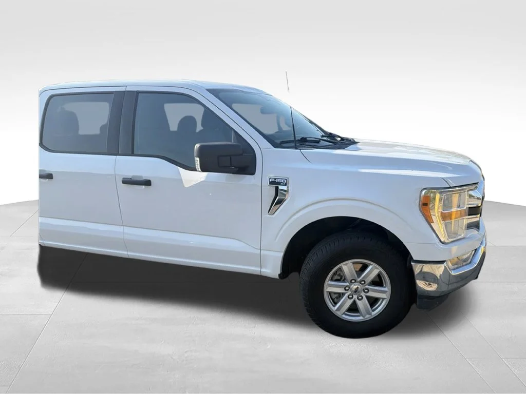 Used 2021 White Ford XLT image 11