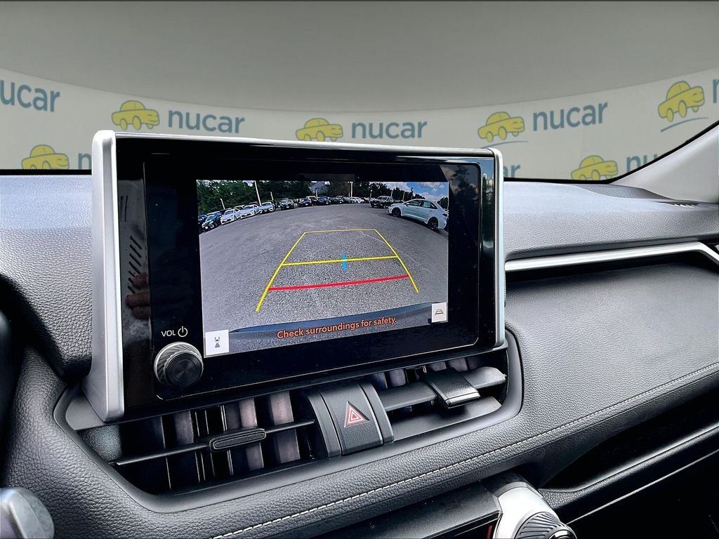 Used 2024  Toyota XLE image 19