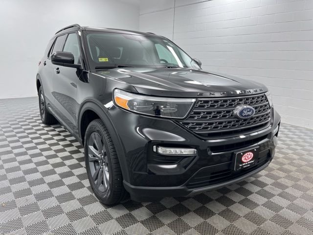 2023 Ford Explorer XLT 4WD's photo