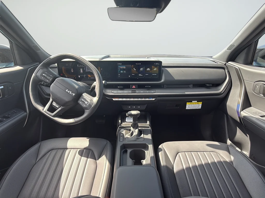 New 2027 Frost Blue / Black Roof Kia X-Line S image 14