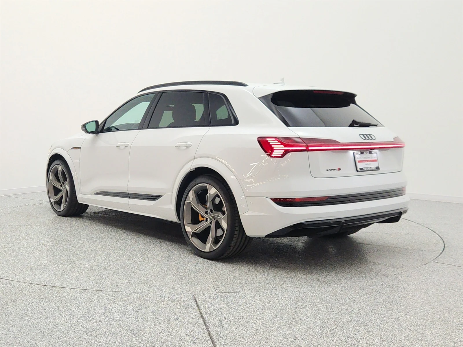 Used 2023 Glacier White Metallic Audi Premium Plus quattro image 7