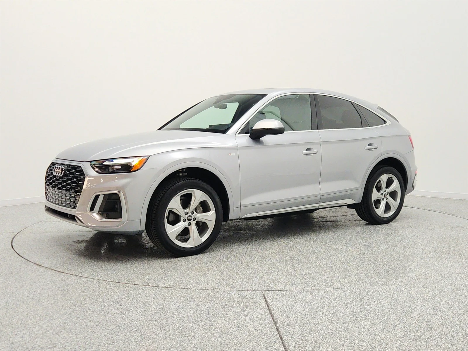 2023 Audi Q5 Sportback 45 Premium Plus's photo