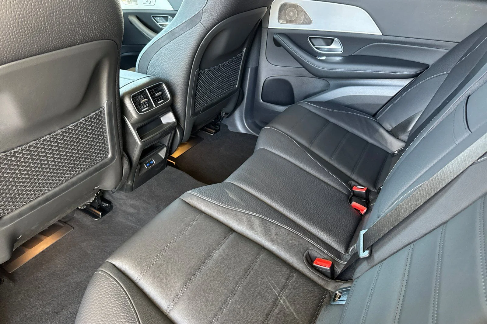 Certified Used 2024 Black Mercedes-Benz GLE 580 image 13
