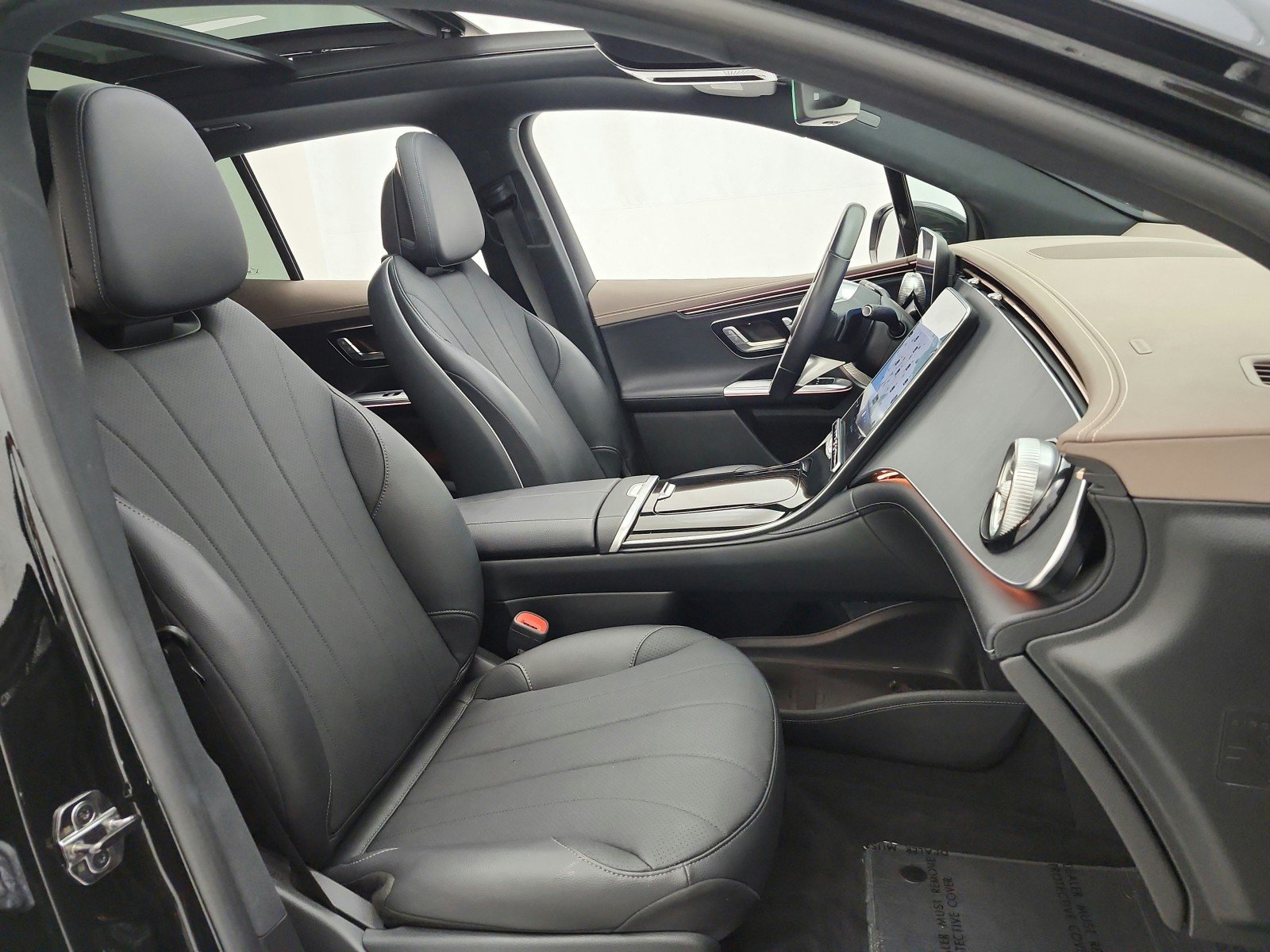 Used 2023 Obsidian Black Metallic Mercedes-Benz EQE 350 4MATIC® SUV image 18