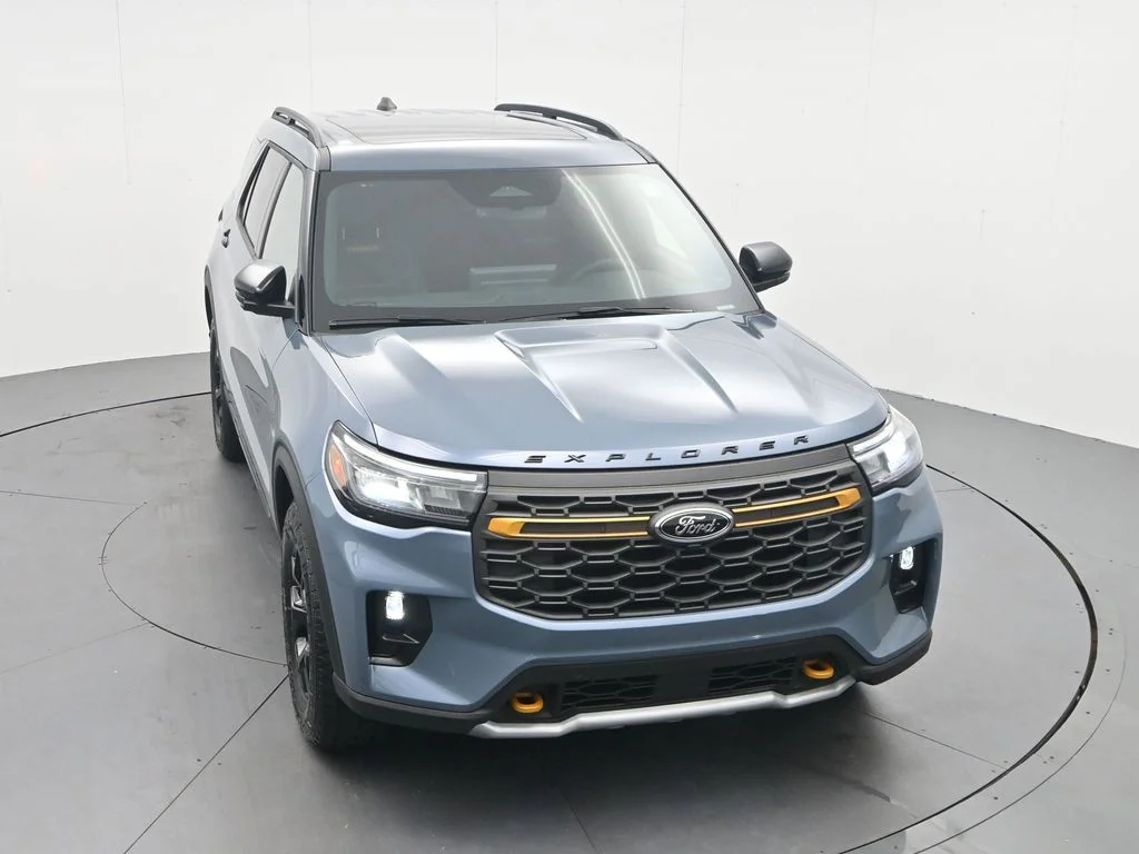 New 2026 Vapor Blue Metallic Ford Tremor® image 33