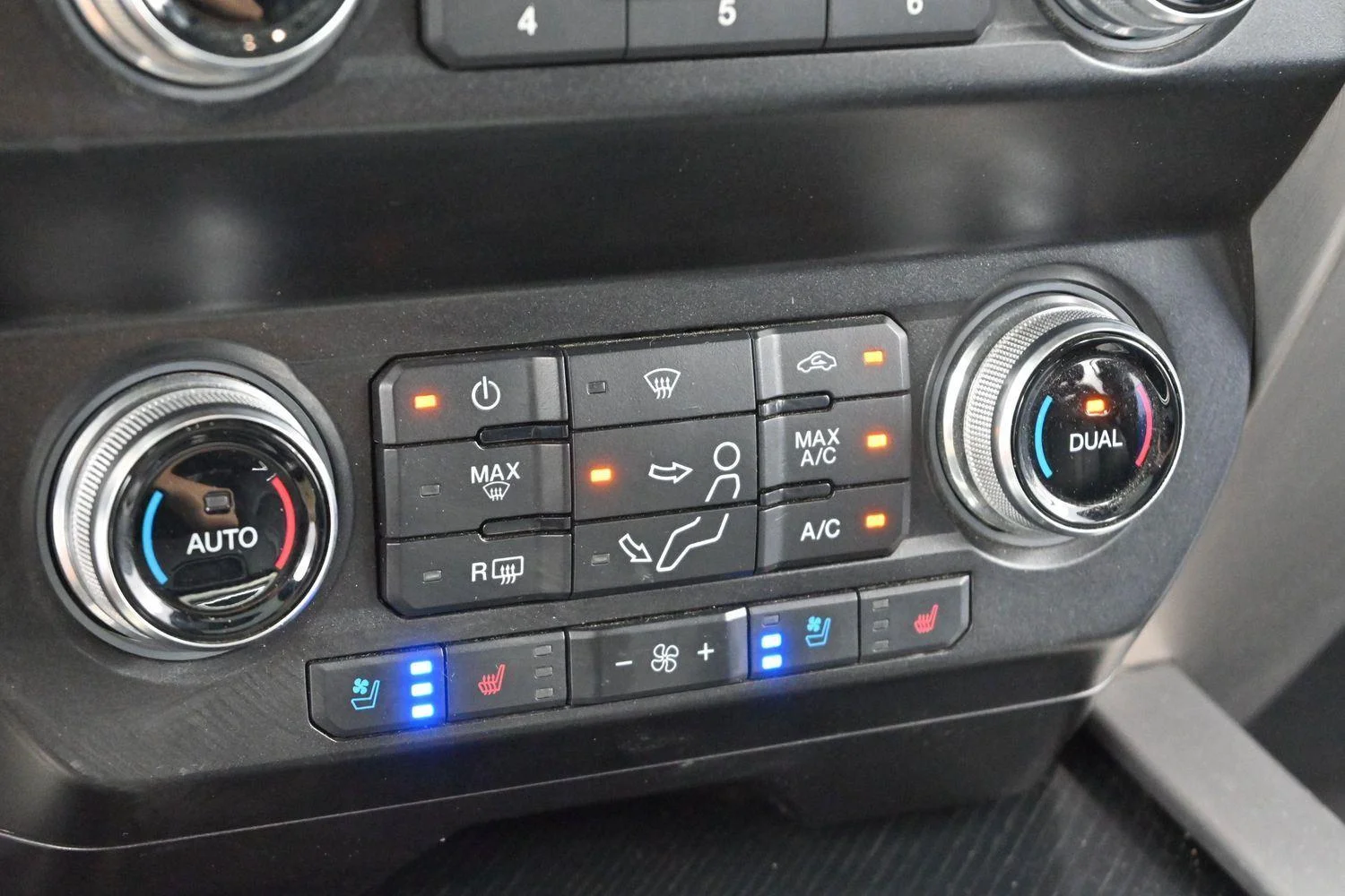 Used 2021 Velocity Blue Ford Platinum image 22