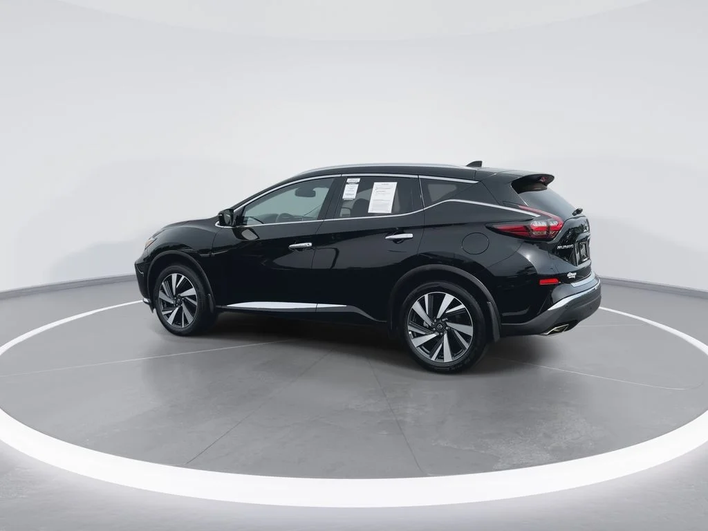 Used 2023 Black Nissan SL image 6