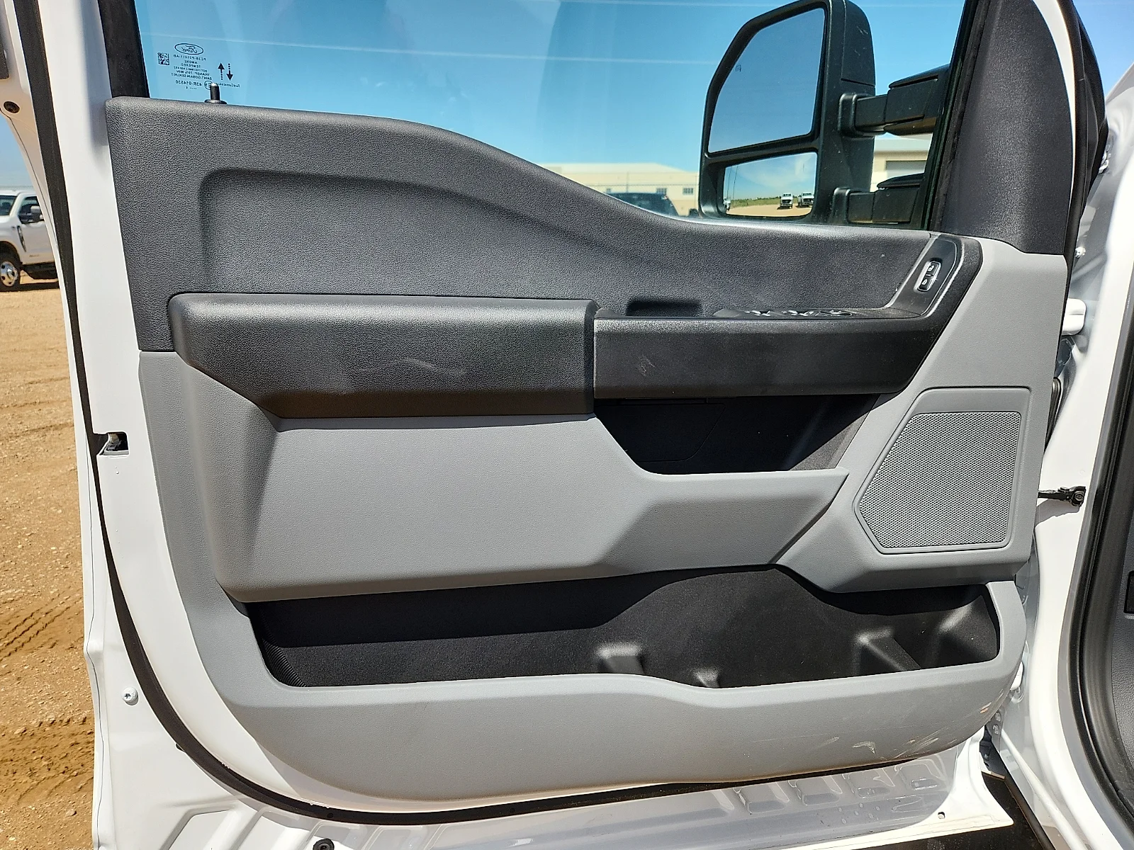 New 2026 Oxford White Ford F-450® XL image 14