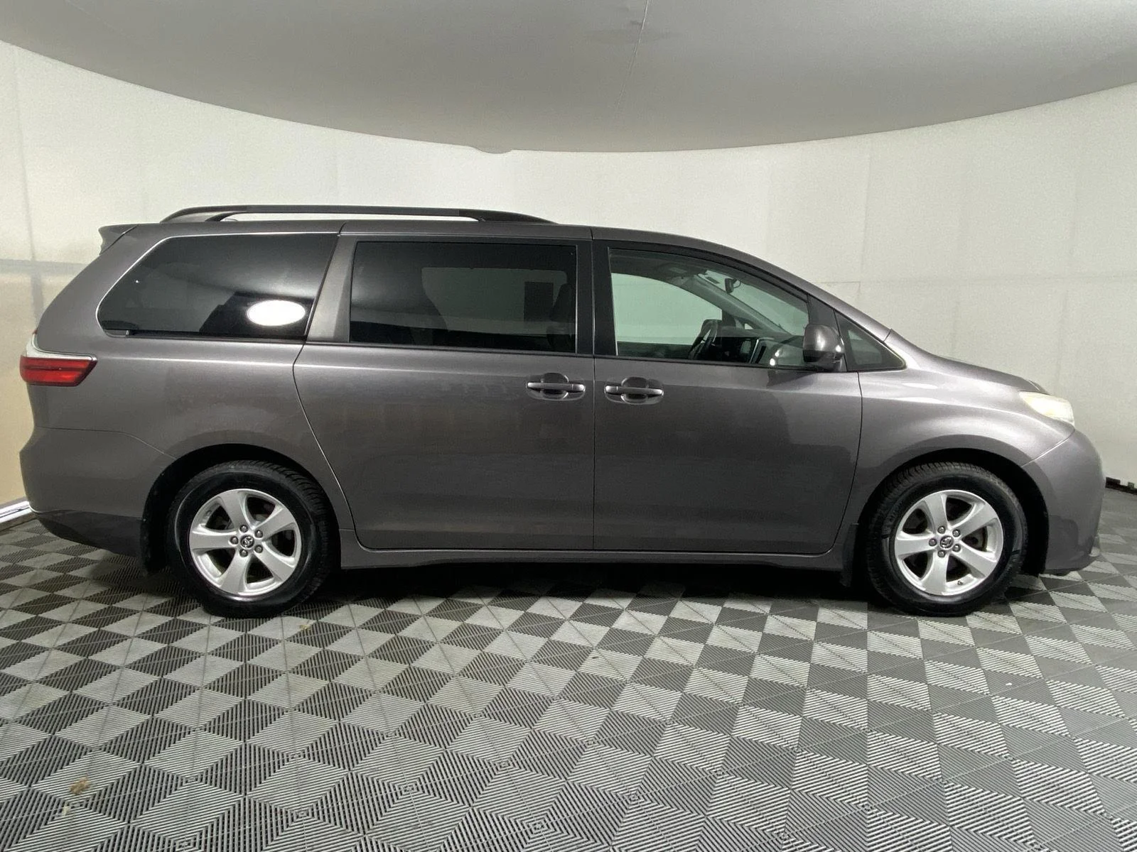 Used 2018 Predawn Gray Mica Toyota LE image 11