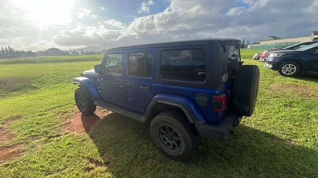 Used 2018 Blue Jeep Unlimited Sahara image 3