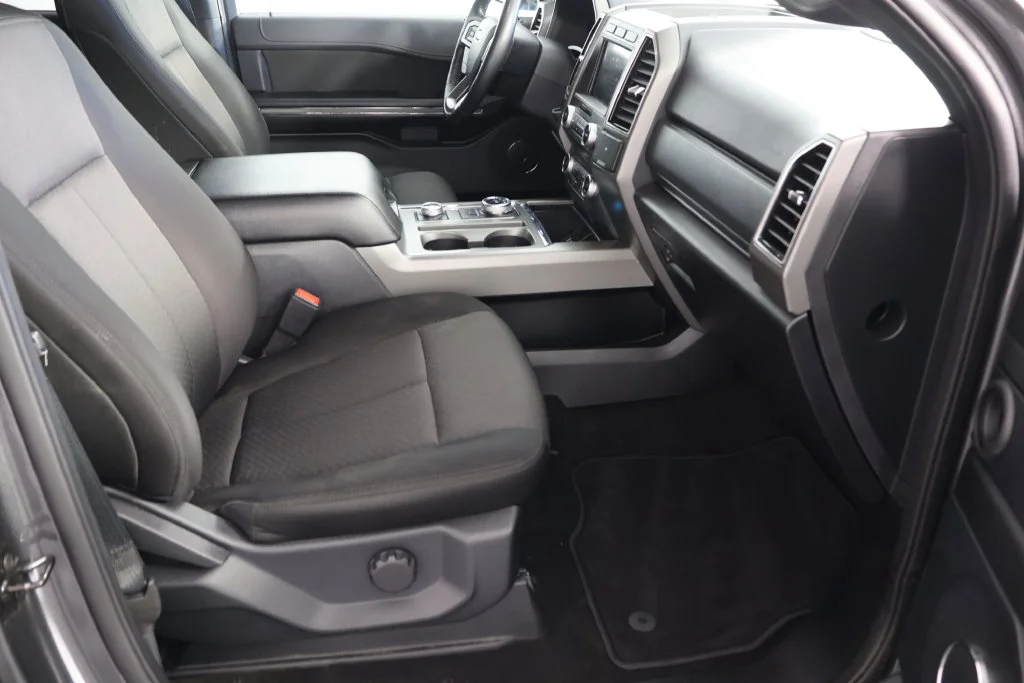 Used 2020 Magnetic Ford XLT image 24