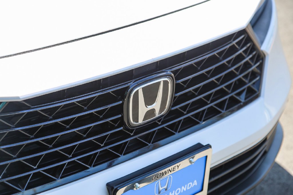 Certified Used 2024 Platinum White Pearl Honda HYBRID SPORT image 12