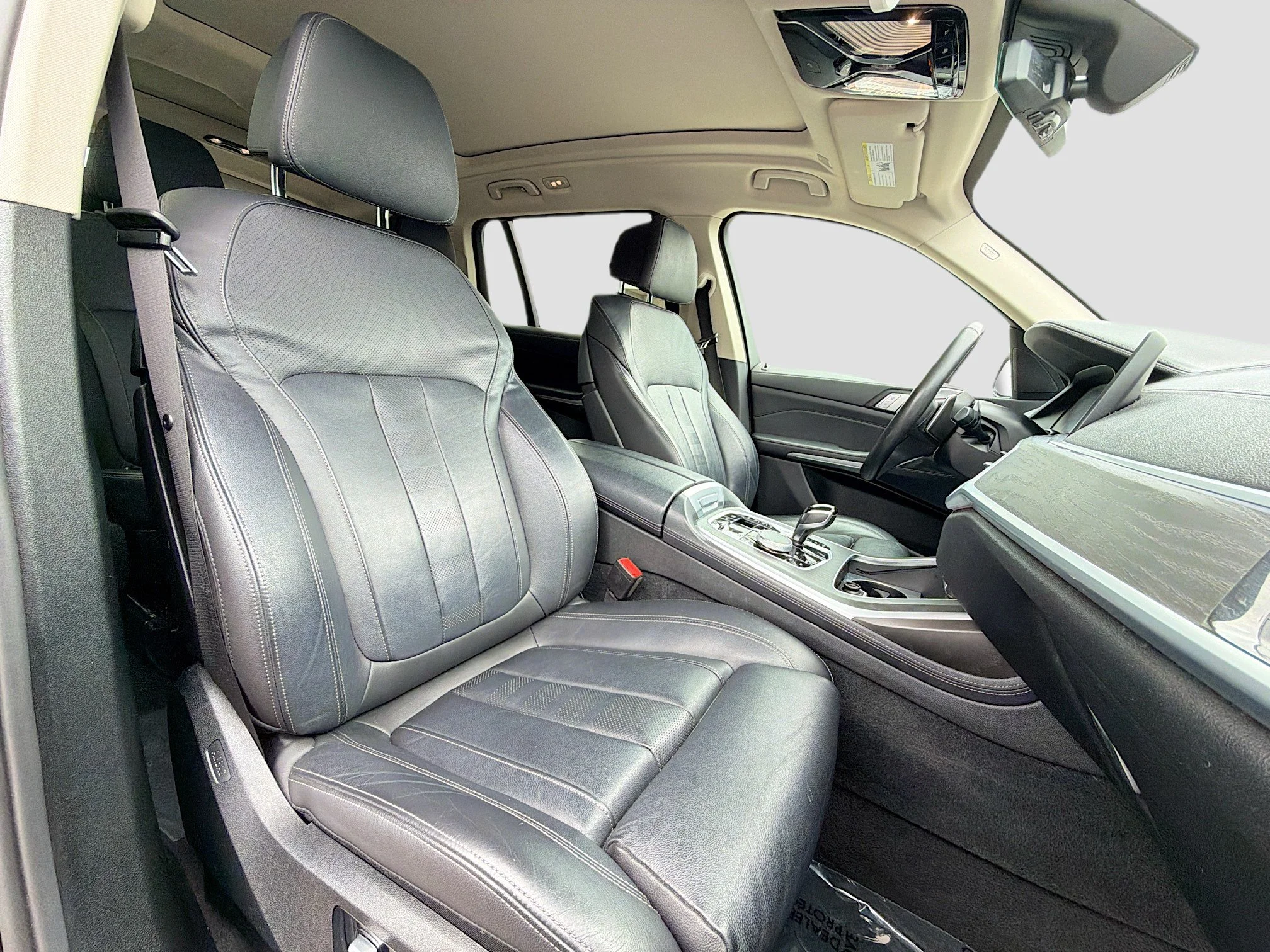 Used 2022 Black Sapphire Metallic BMW xDrive40i image 15